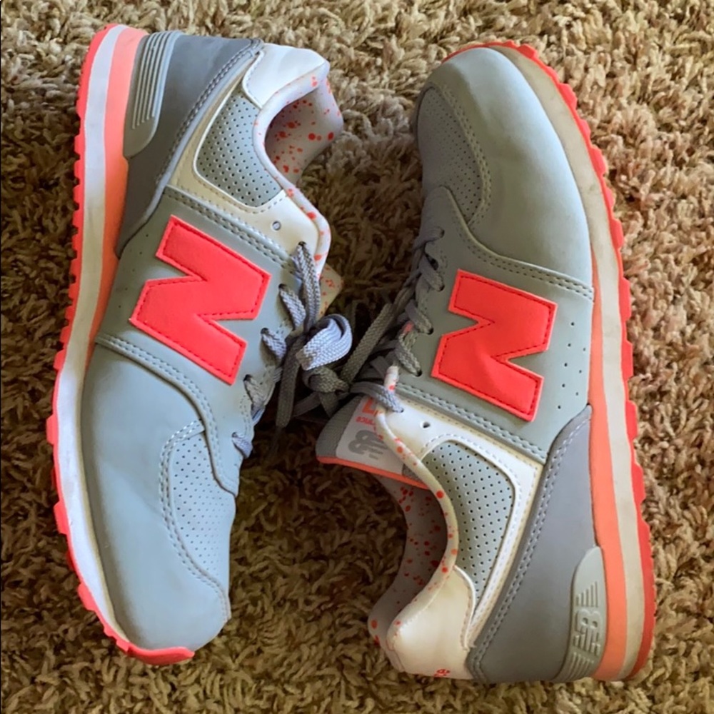 New Balance Tennis Shoes